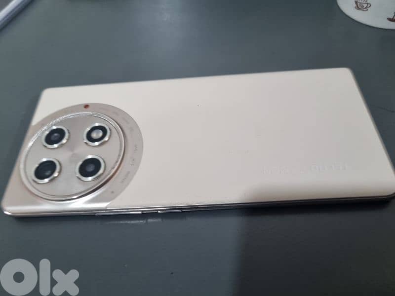 Tecno camon 30s pro 1