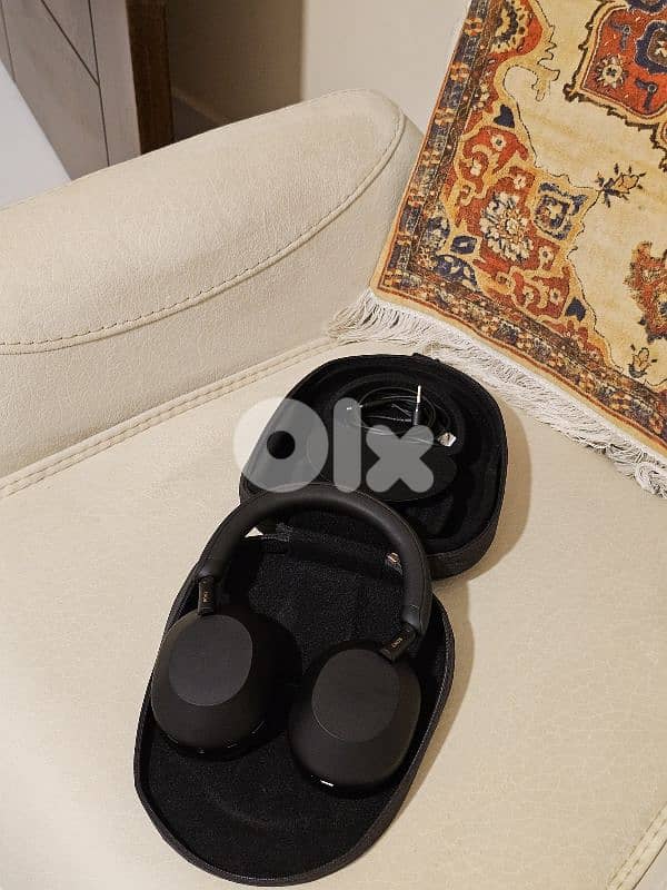 Sony Wh-1000xm5 with aftermarket Wicked Cushion Earpads 0