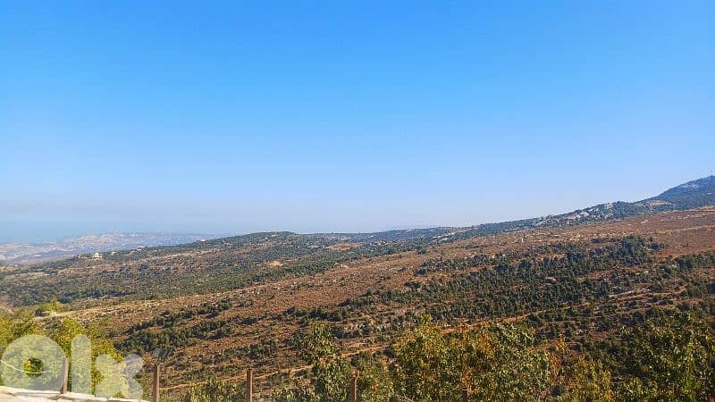 lands for sale in Hadtoun أرض للبيع في حدتون 4