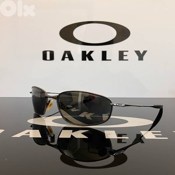 Oakley whisker carbon black (swipe for more) 0