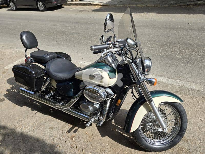 Honda Shadow ACE 750 Deluxe 1