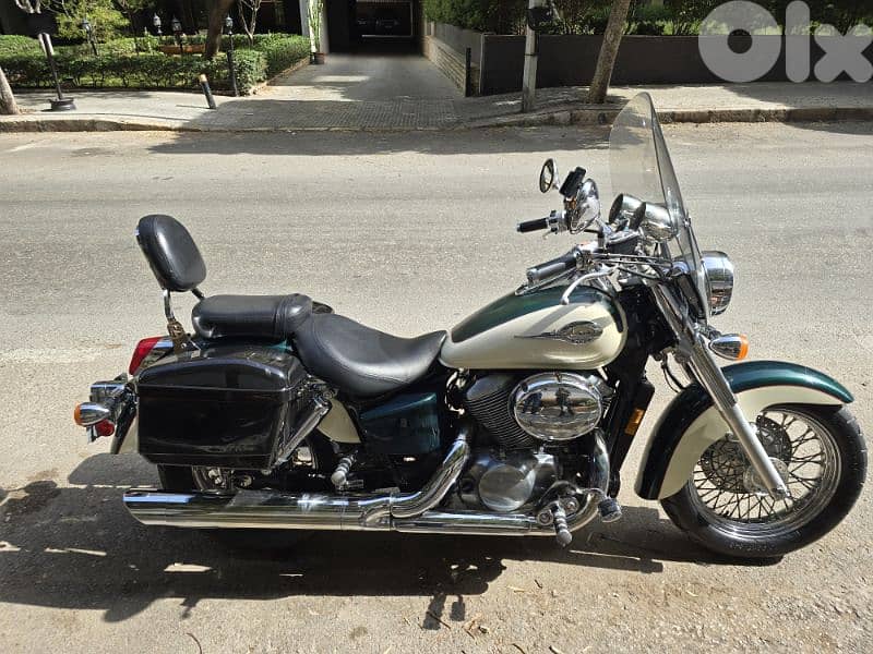 Honda Shadow ACE 750 Deluxe 2