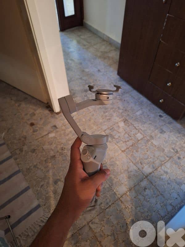 dji stabilizer om 4 (phone stabelizer) 1