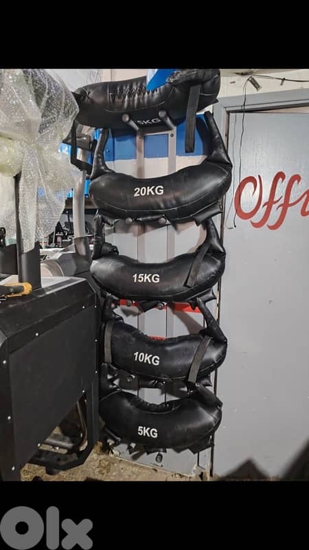 Boulguarian bag like new from 5 till 25 k 2