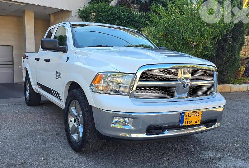 DODGE RAM SLT 2019 CLASSIC V6!! LOW MILEAGE!! 0