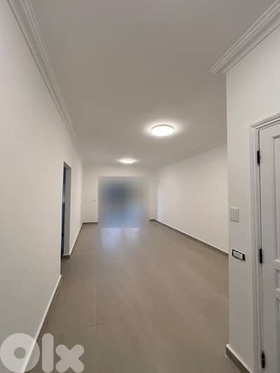 شقه للبيع في البترون