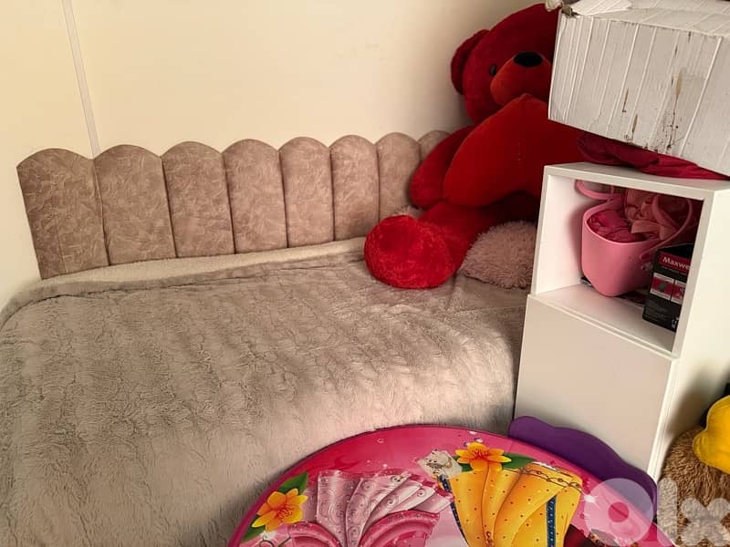 FULL BEDROOM SET FOR KIDS 1