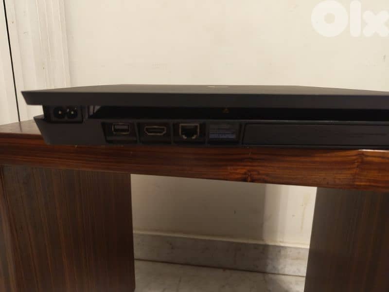 PS4 SLIM BUNDLE 1