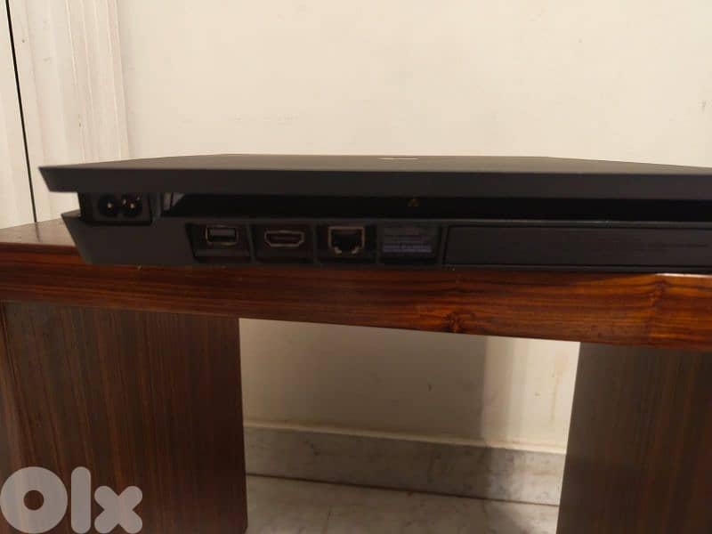 PS4 SLIM BUNDLE 4