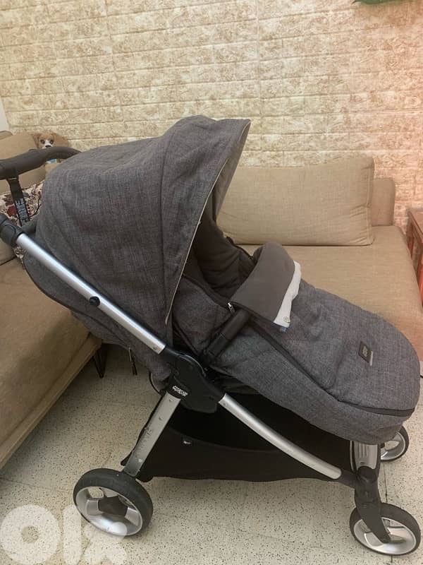 stroller and baby mosis basket 4