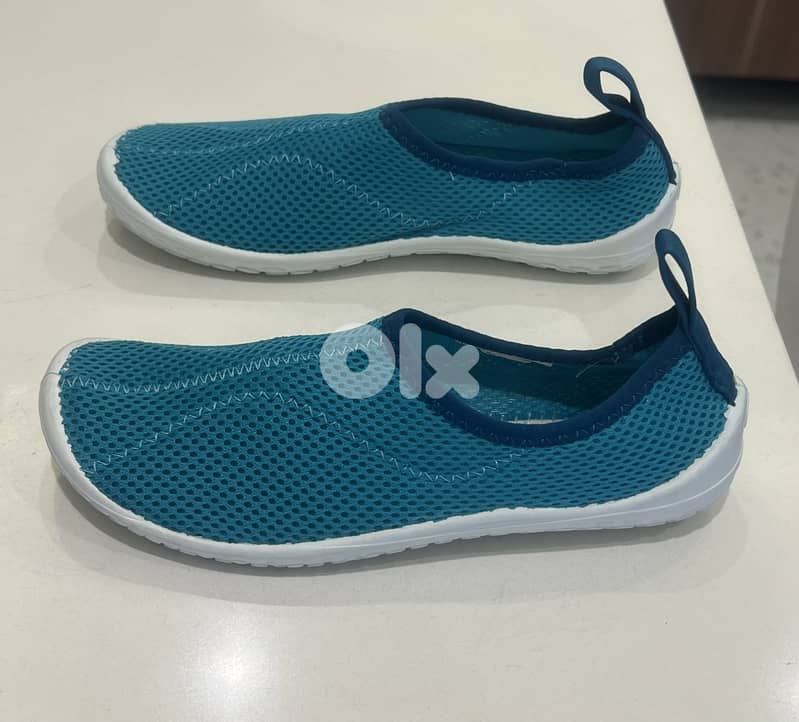 Water shoes 0