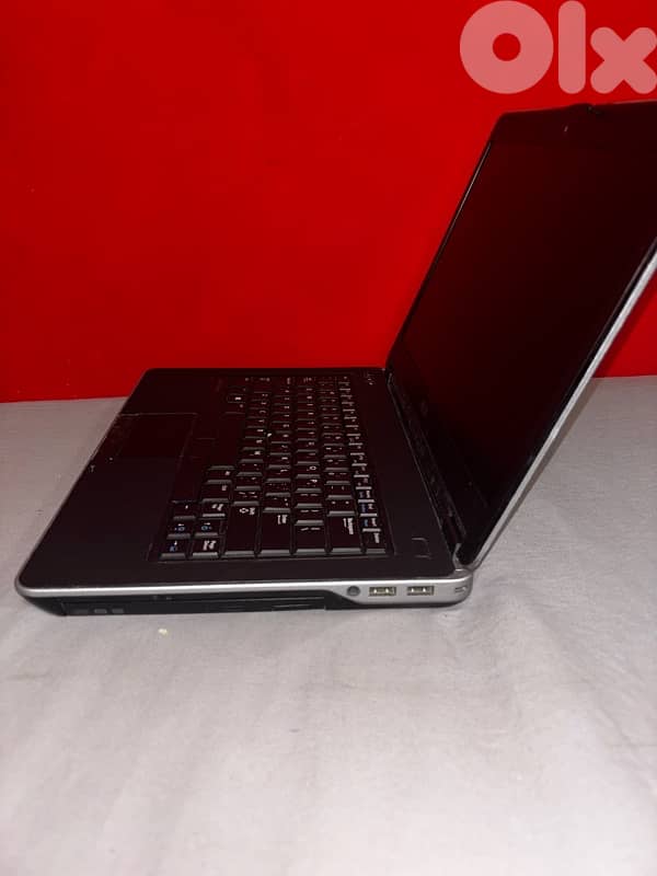 Lightly Used Dell Laptop 2