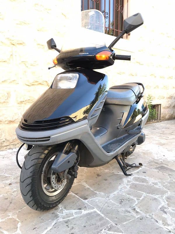 jdide ba3da l moto ma na2esa berghe 12