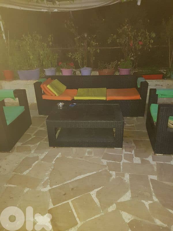 شمسطار قرب البلديه ٧١٩٩٢٦٠٩ 1