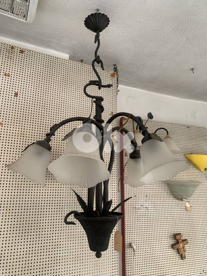Clearance Sale Lighting اجهزة انارة وثريات 7