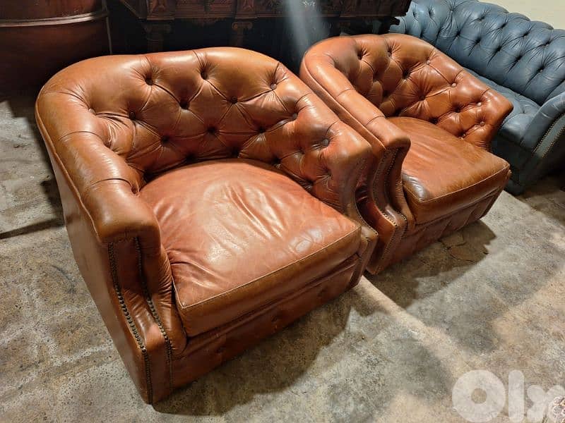 chesterfield original two pieces made in England 1