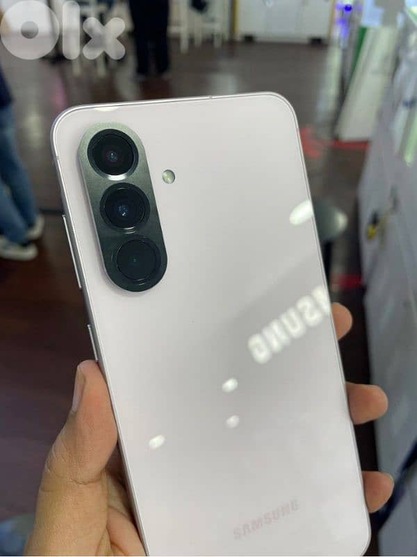 Samsung A56 1