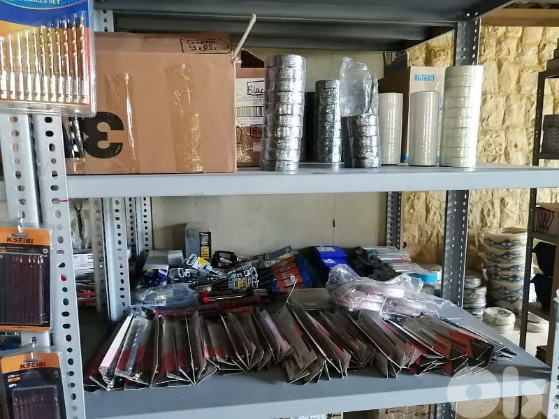 مستودع عدة و خرضوات جديدة للبيع 11