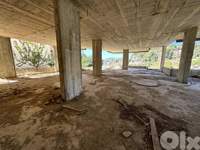 RWK112DZ - Core and Shell Building For Sale In Hrajel 4