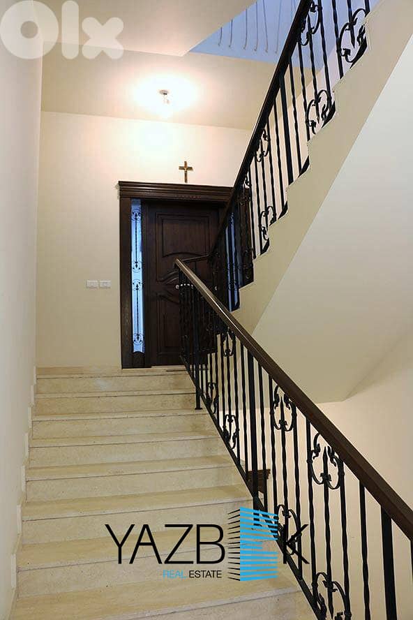 Building for Sale in Ghosta  مبنى للبيع في غوسطا 3