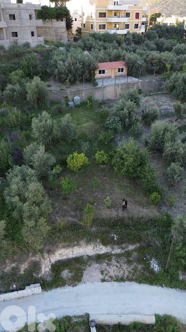 عقار مميز  في بلدة كفرفيلا land for  sale in kafarfila 4
