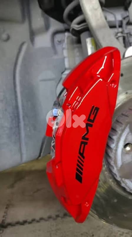 Mercedes AMG drilled front brakes discs pair with red amg calipers bra 1