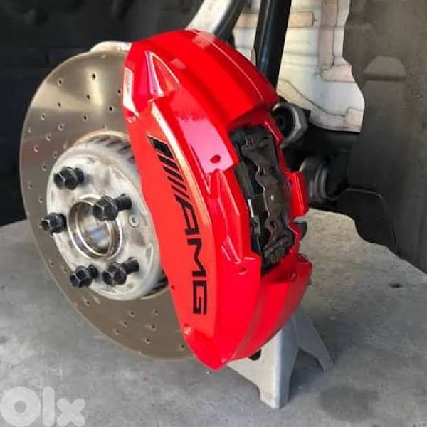 Mercedes AMG drilled front brakes discs pair with red amg calipers bra 2