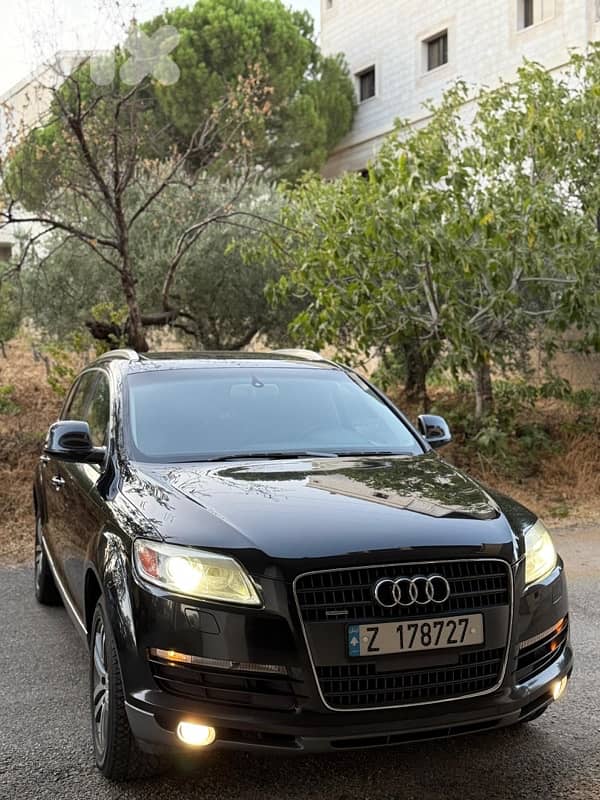 Audi Q7 2009 0