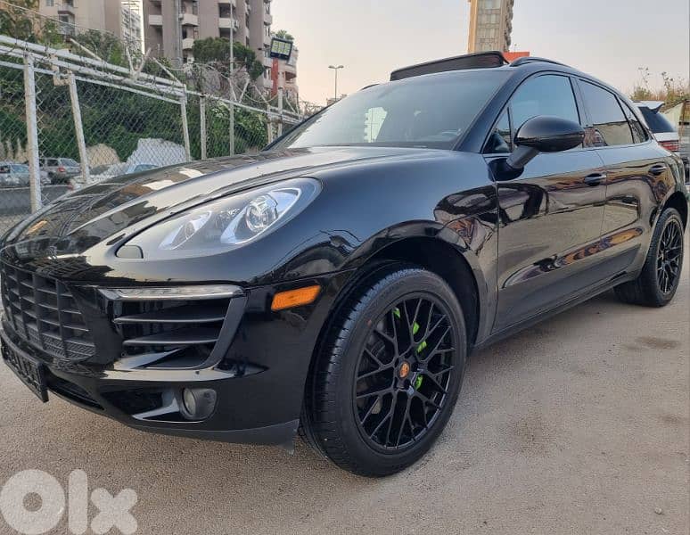 Porsche Macan 2016 0