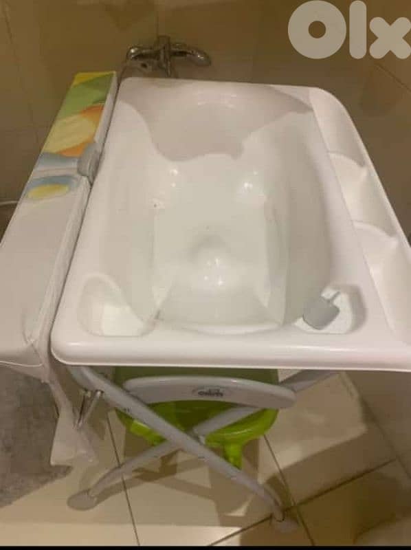 bath and changing table 5