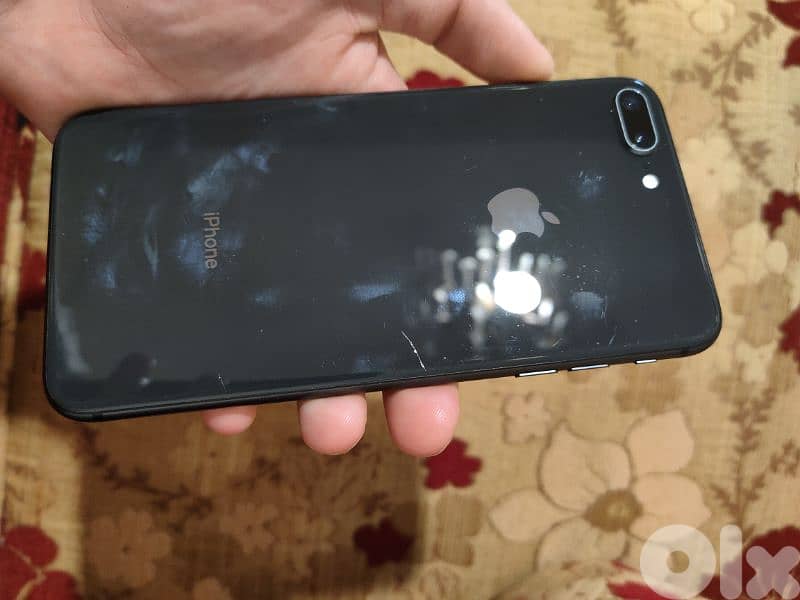 iphone 8 plus used in excellent condition 0