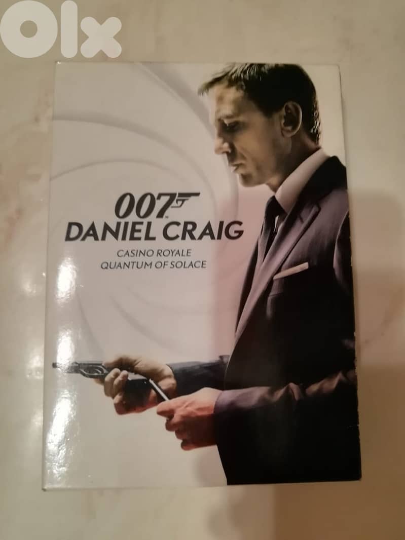 Two Daniel Craig Bond movies box 0