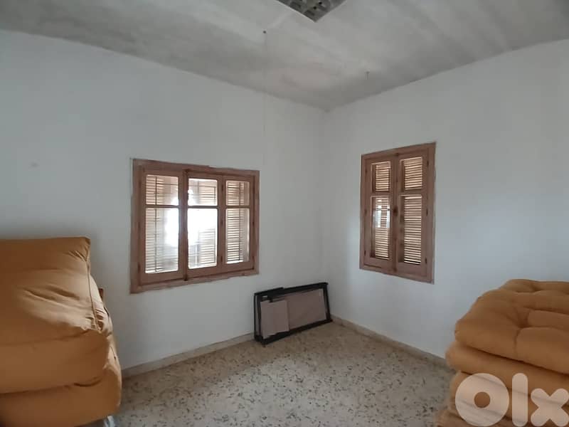 L19155 - 1,130 SQM Land With Old House For Sale in Beit Chabeb 4