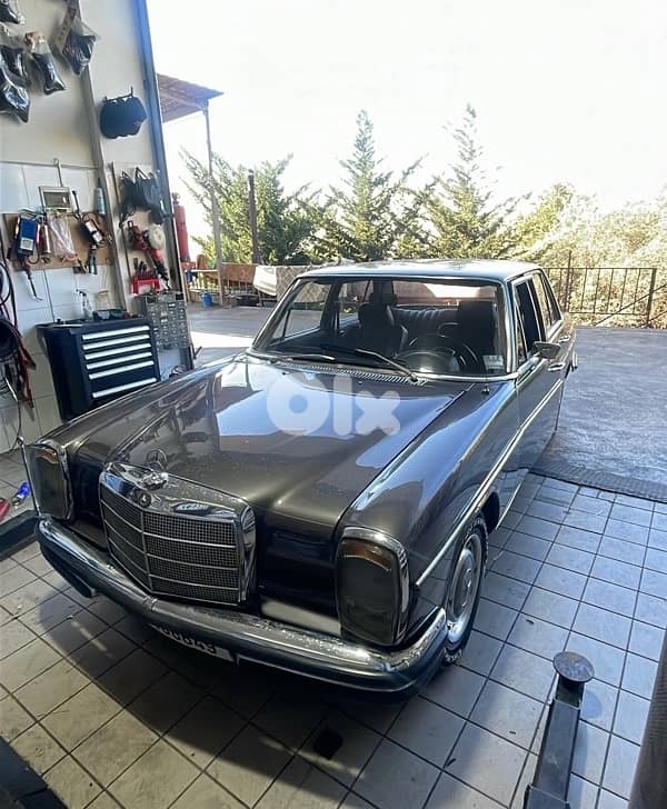 Mercedes-Benz 200 Series 1970 0