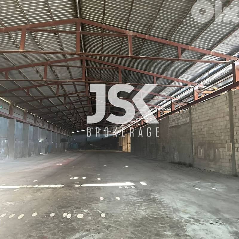 L19178 - 3,000 SQM Warehouse For Rent in Taanayel 0