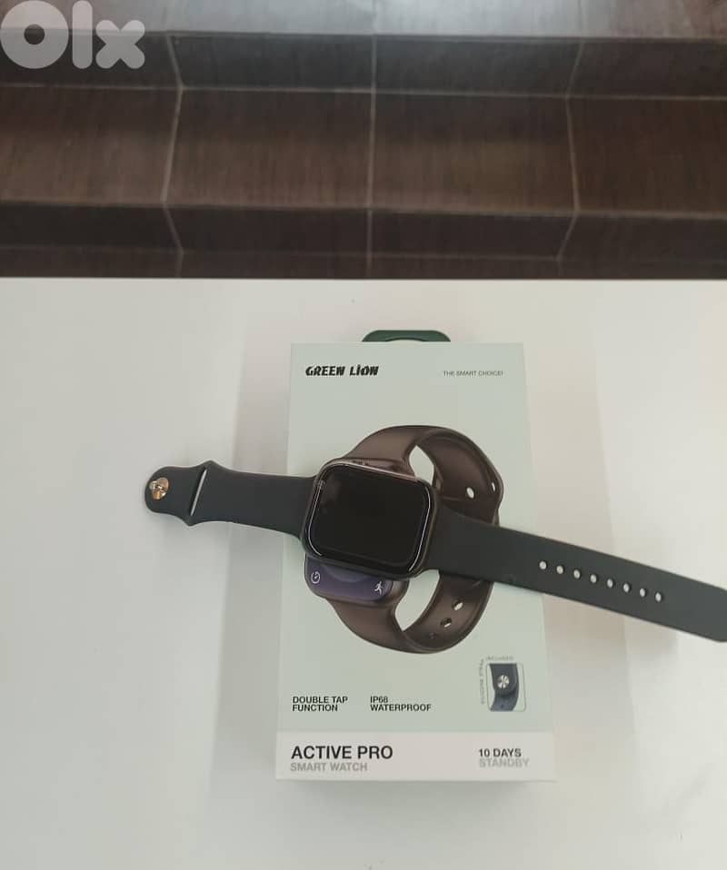 Green lion smart watch 1