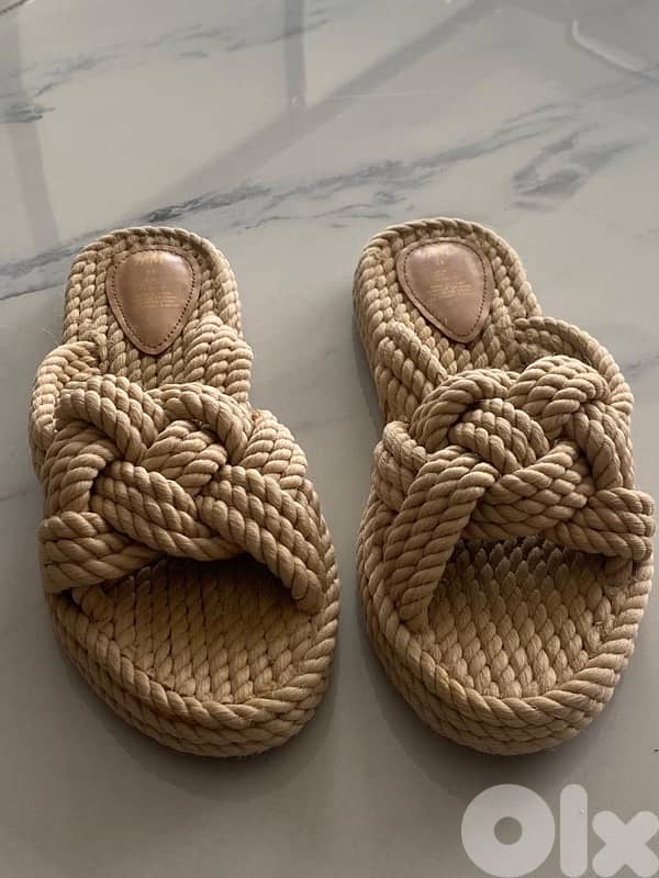 slippers 1