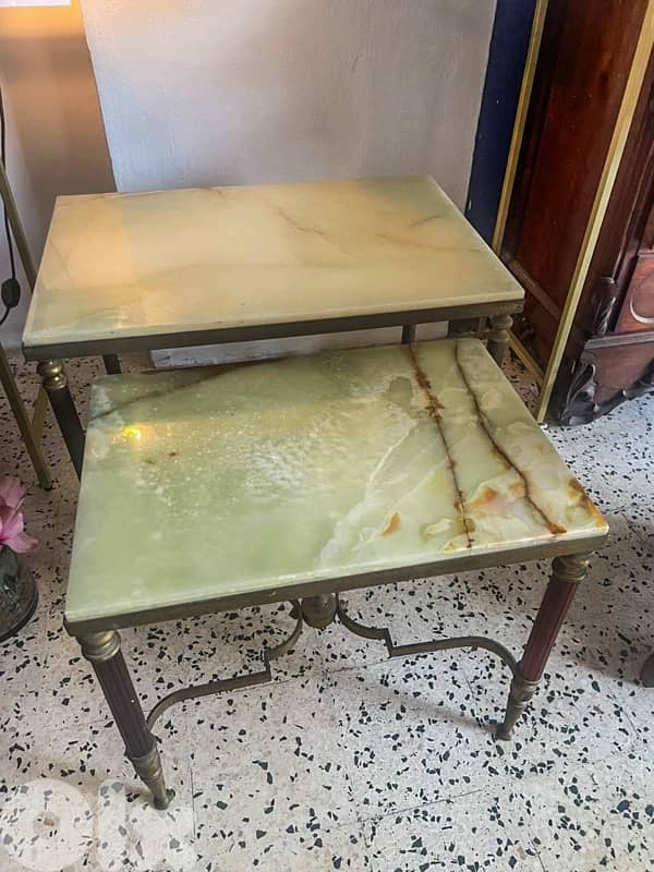 2 onyx and brass coffee tables 0