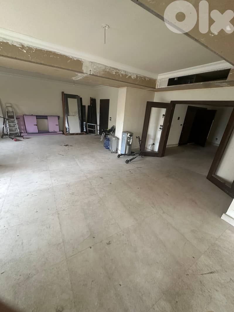 Luxurios Apartment For Sale In Ramlet El Bayda 0