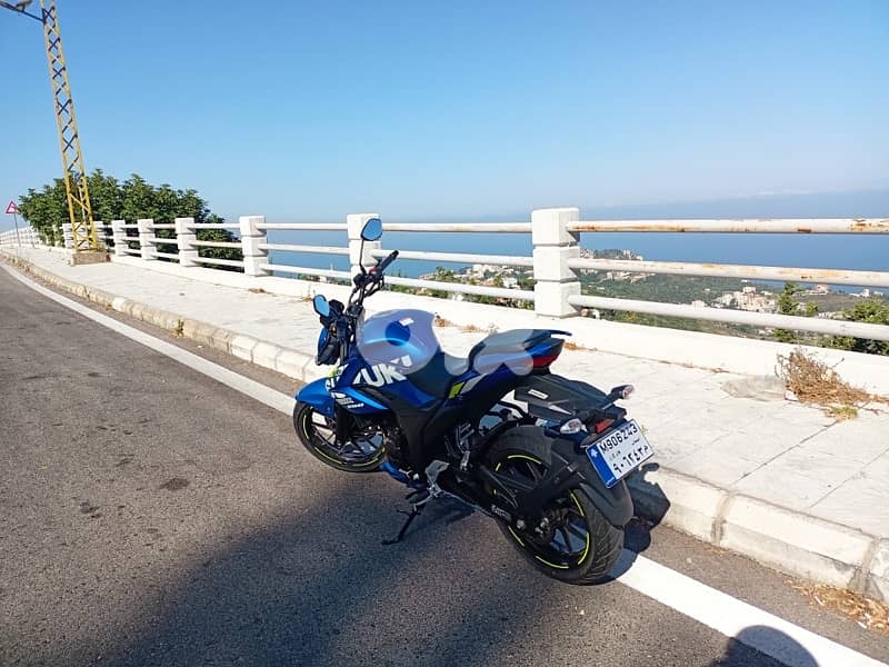 Suzuki Gixxer 250 1