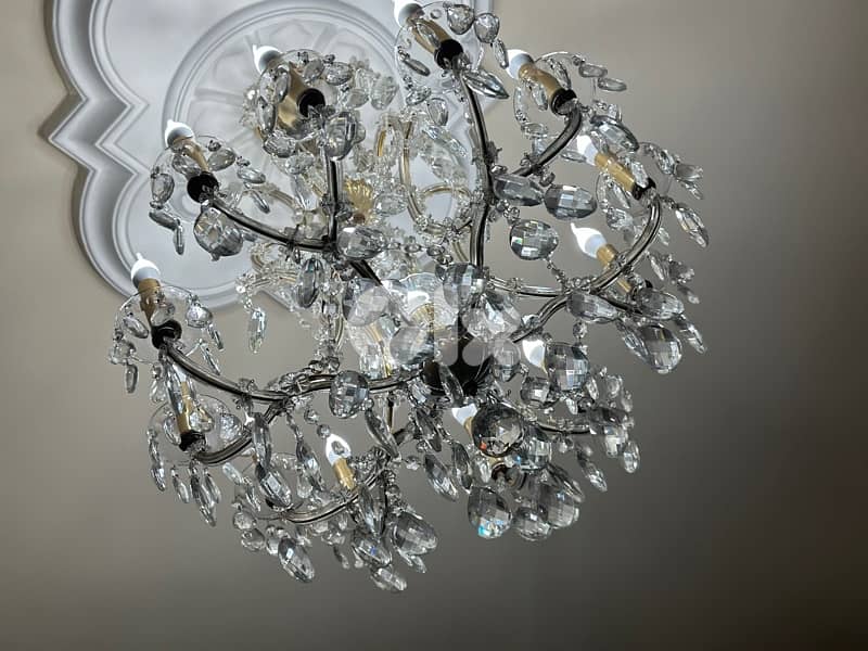 Pair of original Marie Thérèse chandeliers in excellent, like-new 2