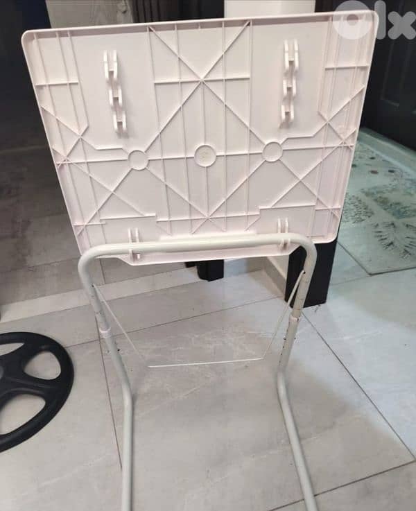 طاولة دراسة وطعام لشخص واحد اللون ابيض 3