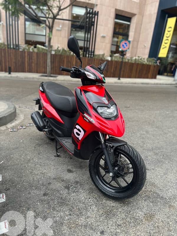 Aprillia sr 150 2022 0