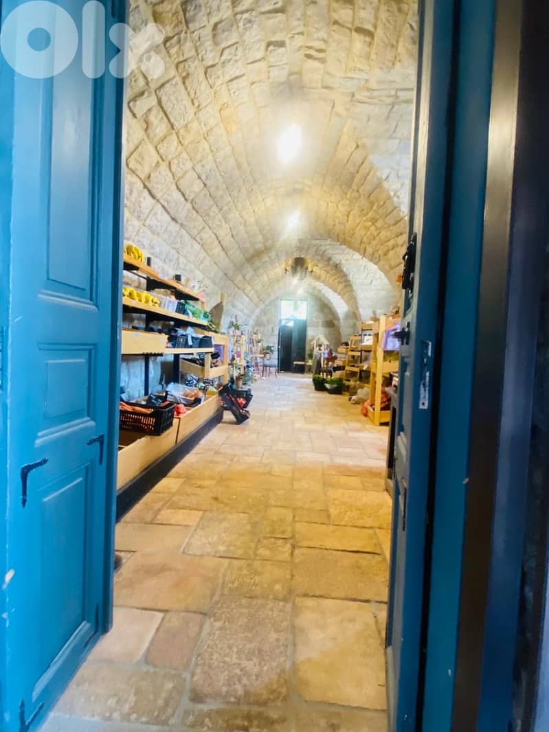 Old house for sale in Khenchara  منزل تقليدي قديم عقد وقناطر الخنشارة 0