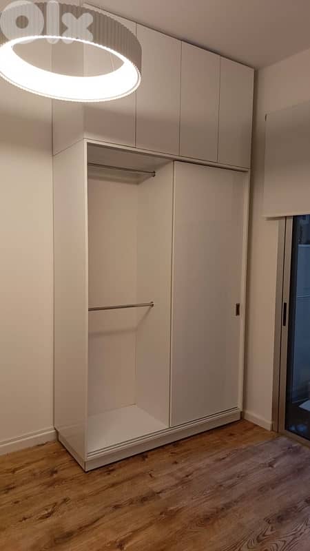 2 closets for Sale 1