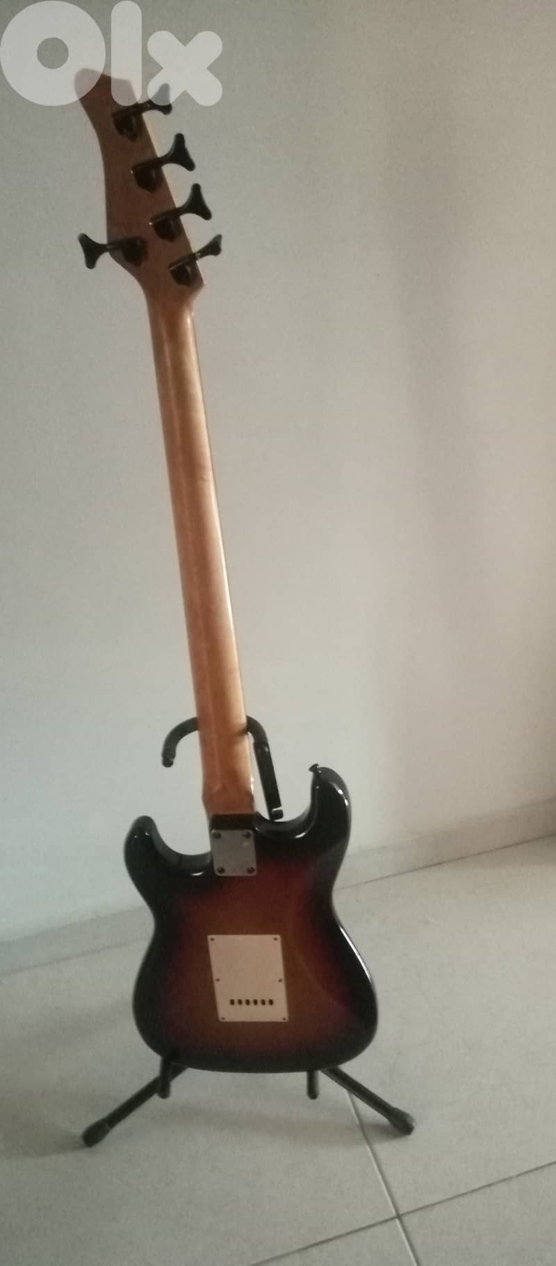 Bass guitar 1