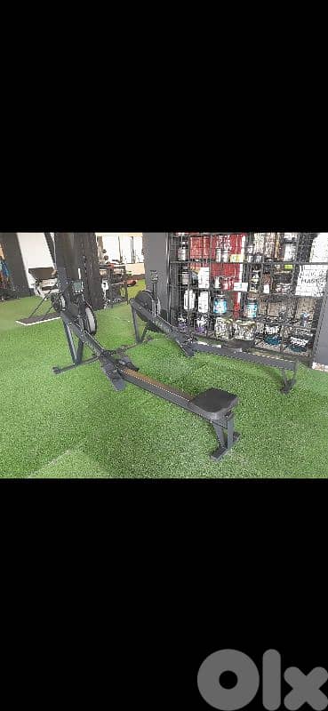 new in box rowing machine 0