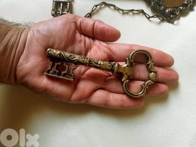 مفتاح انتيك 2