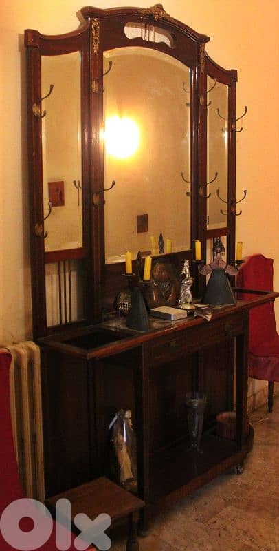 entrance antique console 0