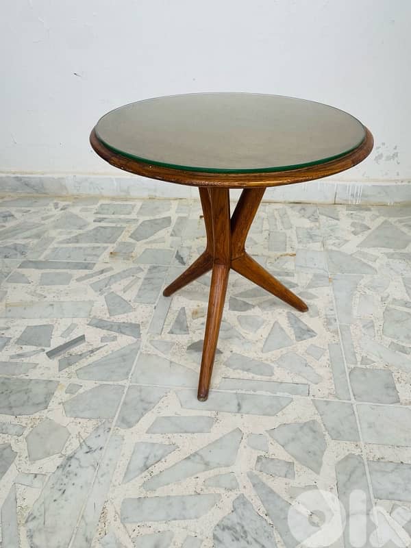 vintage coffee table 0
